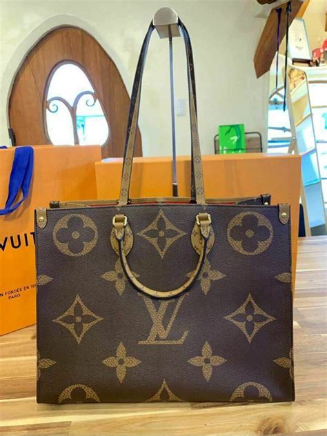 louis vuitton on the go tote 2020|louis vuitton monogram tote.